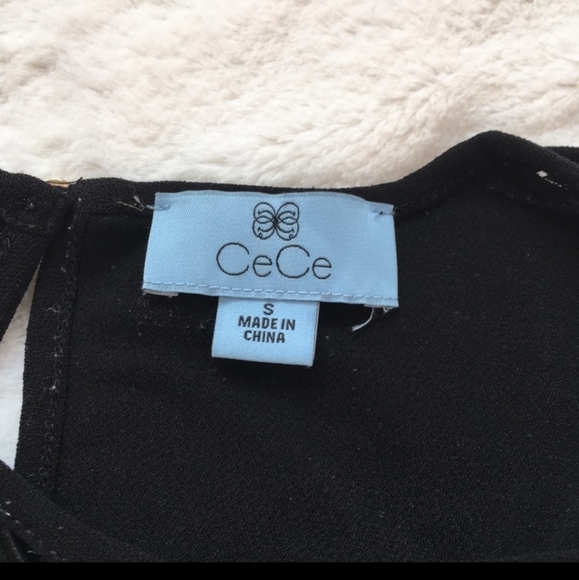 Cece black sleeveless top with cut out top - Picture 5 of 6